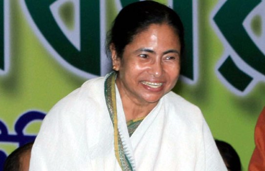 Time has come for Poriborton in Maldah: Trinamool Chairperson at Farakka Time has come for Poriborton in Maldah: Trinamool Chairperson at Farakka