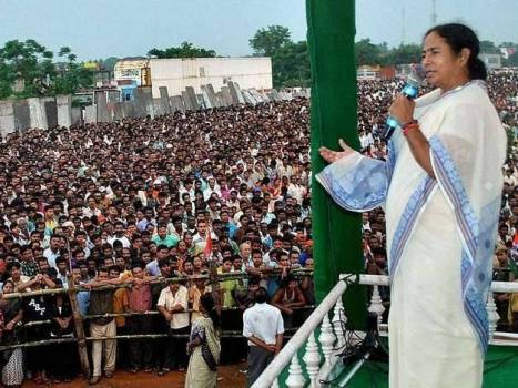 Trinamool Chairperson spreads the message of development at Uluberia Trinamool Chairperson spreads the message of development at Uluberia
