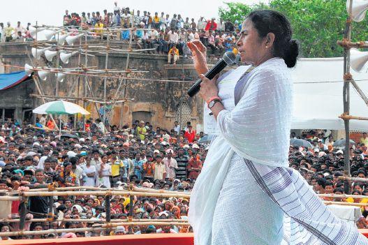 CM lays foundation stone, inaugurates a slew of development projects at Karapara in Bankura District CM lays foundation stone, inaugurates a slew of development projects at Karapara in Bankura District