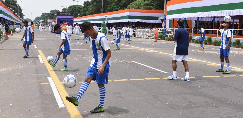 Bengal Govt to expand training facilities for making ‘Joyee’ football Bengal Govt to expand training facilities for making ‘Joyee’ football