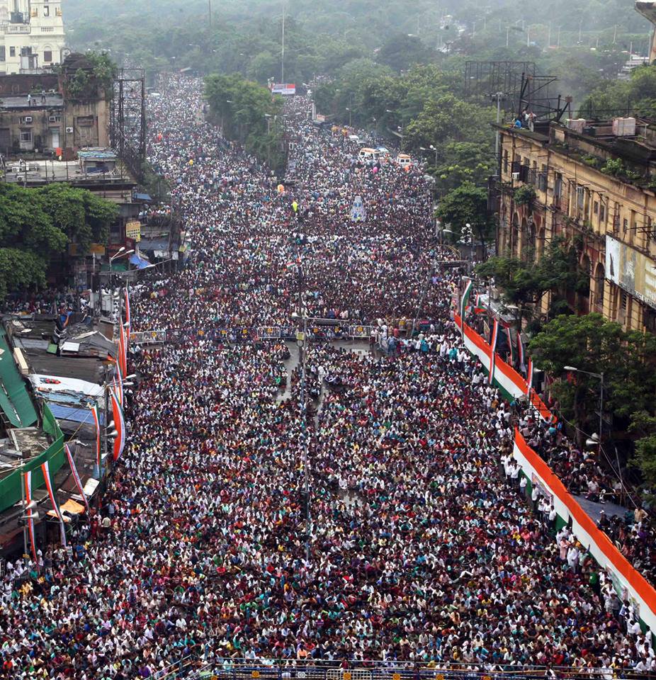 Ekushe July: All roads lead to Dharmatala today