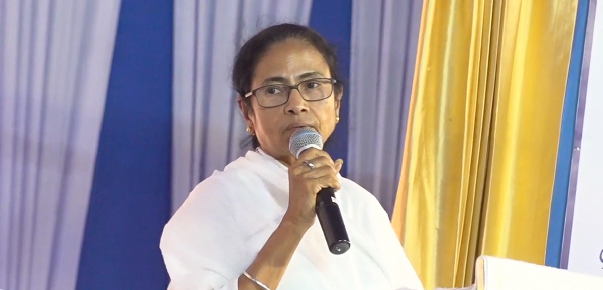 Let there be a law for journalists whose services are terminated: Mamata Banerjee Let there be a law for journalists whose services are terminated: Mamata Banerjee