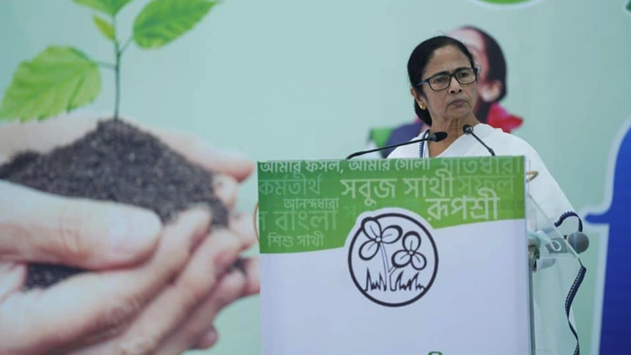 Bengal will give India back its freedom in 2021: Mamata Banerjee